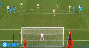 太强了！王钰栋造点自己选择主罚命中，U22国足4-0领先！