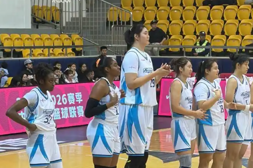 星空体育在线登录-张子宇10分！山东女篮力擒广东，帕克两双数据，终结对手14连胜！