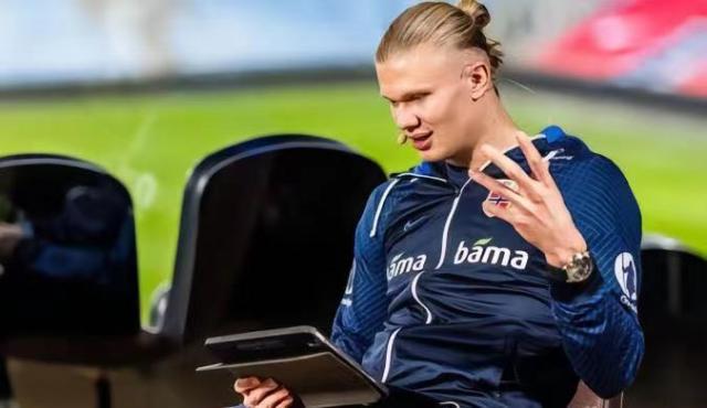 1700207975905009357.jpg 【夜读】武磊领跑国足射手王!