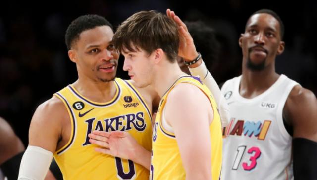 1689934172847034552.png 星空体育官方入口-里夫斯敞开心扉:曾考虑火箭马刺 詹皇有时像小孩