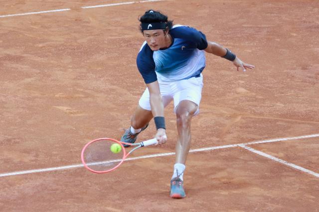 星空体育在线登录-微博注销？长发飘飘？红土专家？张之臻的三个为什么