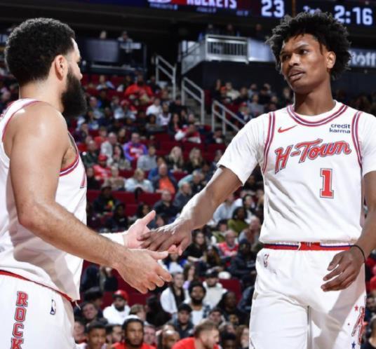 星空体育在线登录-火箭拒绝签约!3+3控卫转投掘金,两队实力此消彼长,斯通失算了