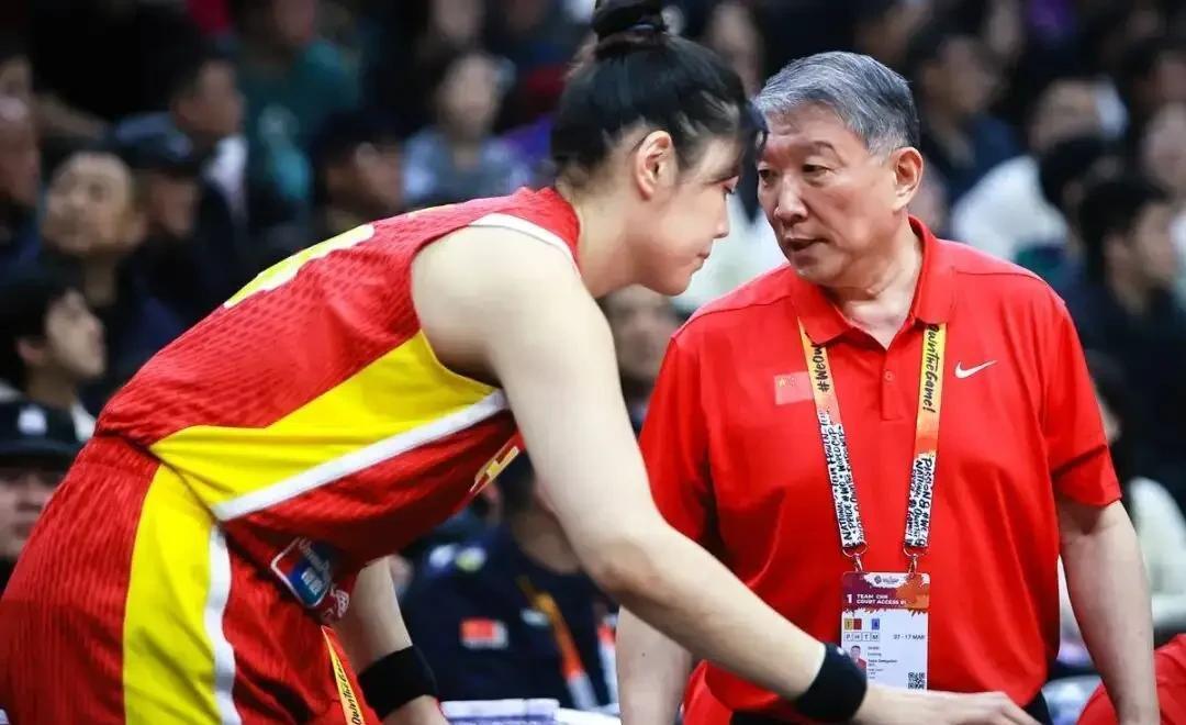 星空体育在线登录-险胜捷克却露硬伤！中国女篮的胜利，为何喜忧参半引热议？